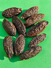 Charger l'image dans la galerie, Fèves de Tonka d'Amazonie - Vanissa
